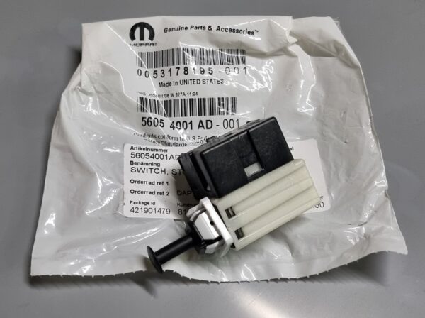 Bremslichtschalter 56054001AD